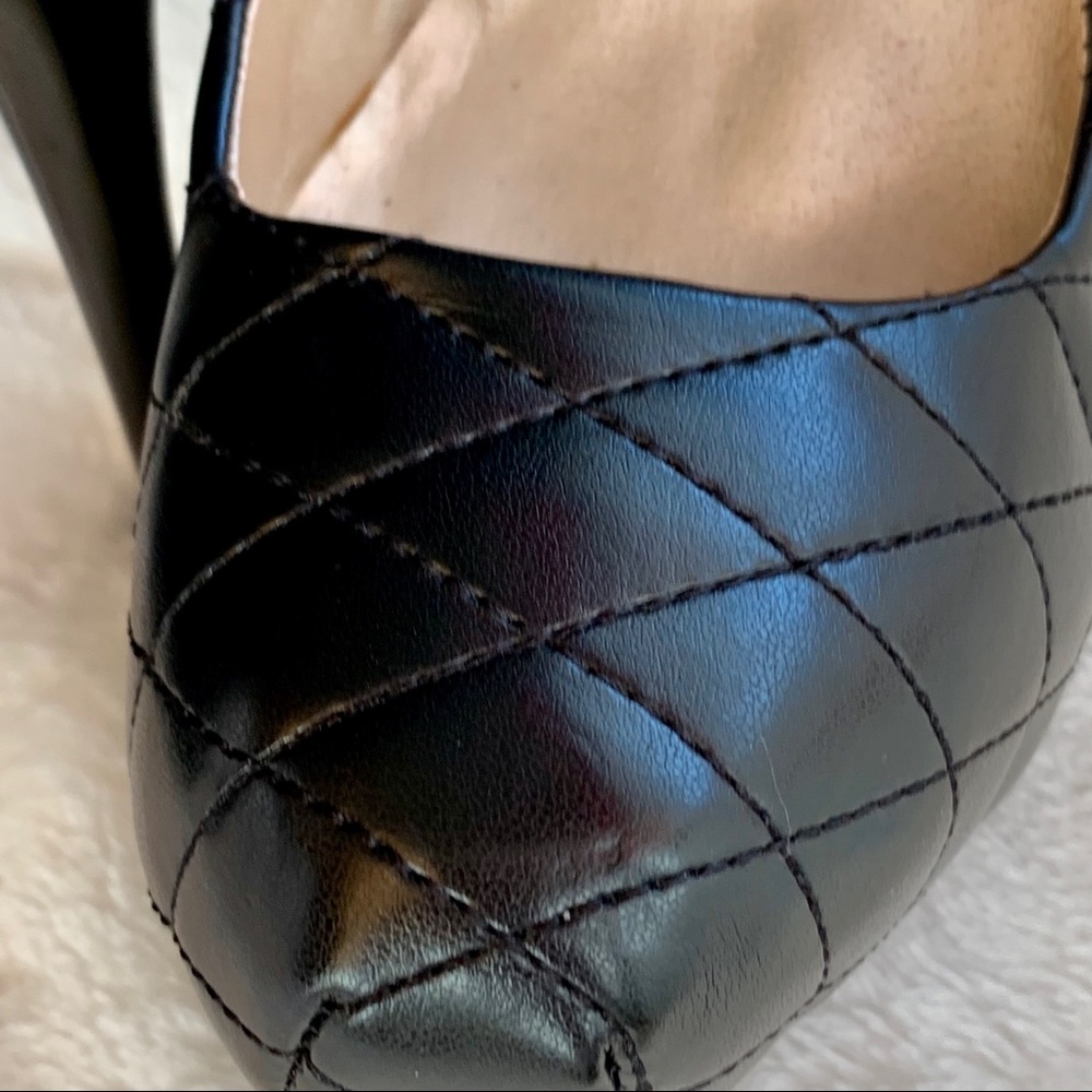 Quipid  black quilted heels 👠 - Picture 2 of 8